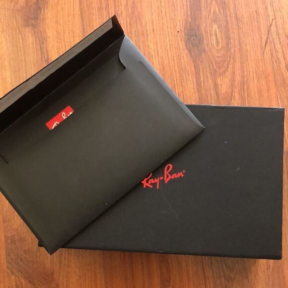 Ray Ban Black large magnetic box. - Picture 9 of 9